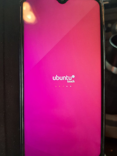 Volla Phone 22 mit installiertem Ubuntu Touch